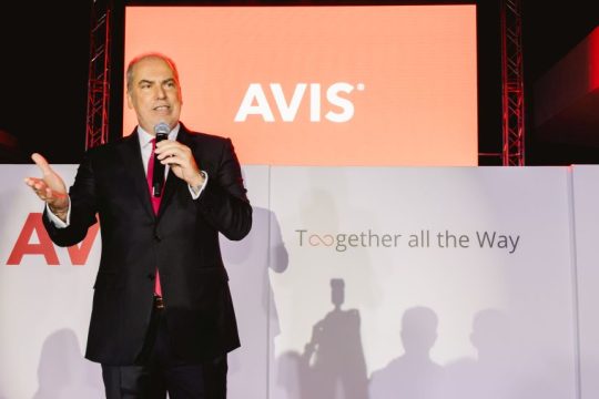 AVIS